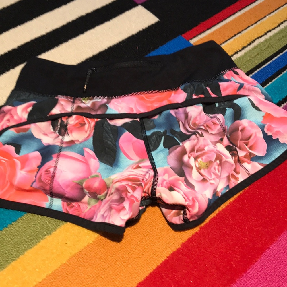 Lululemon shorts 2.5